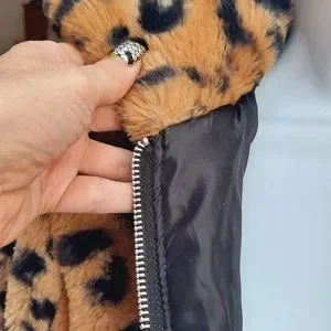 No Boundaries NoBo Plush Faux Fur Cropped Crop Jacket 3/5 JUNIORS